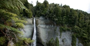 Водопады Хука (Huka Falls) Водопады хука новая зеландия