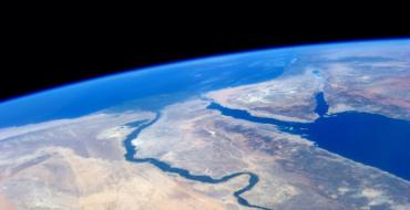 지구상에서 가장 긴 강은 무엇입니까?