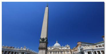 St. Peter's Basilica in the Vatican: why it is worth visiting the main Catholic church in the world Which Christian church is larger than the Cathedral of St.