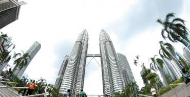 Increíbles Torres Petronas en Kuala Lumpur, capital de Malasia Torres Gemelas Malasia