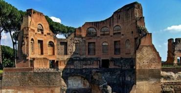 Palatine: historical sights of Rome - imperial palaces Imperial palace complex on the palatine