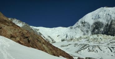 Cangur de munte Mont Blanc sau Kazbek 4 litere