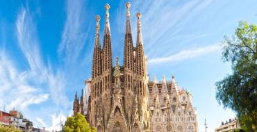 Discounts for early booking of a tour to Spain