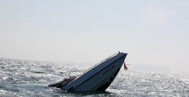 라도가호에서 실종된 십대들의 비극적인 사랑 이야기, 배 위에서 전복된 십대들에게는 무슨 일이 일어났는가?