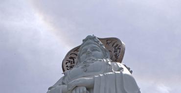 Hainan, budhistické centrum Nanshan - „Čo sa opýtate bohyne Guanyin?